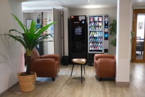 Lire la suite à propos de l’article Opération « Décoration de l’établissement » : place à la couleur et au confort !